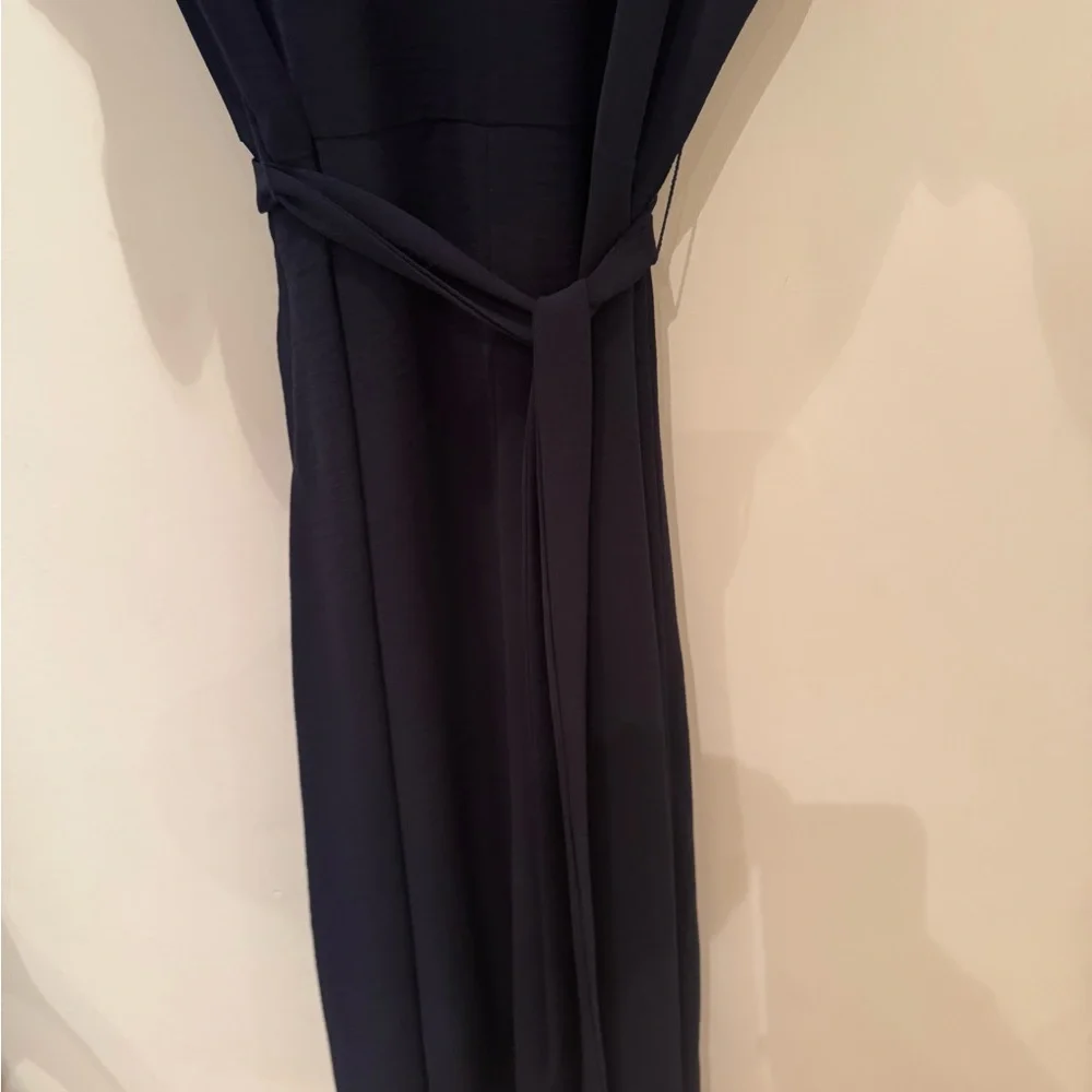 DKNY midnight blue dress with tie belt. 
Size 12. (A small 12, like a 10). - Picture 4 of 9